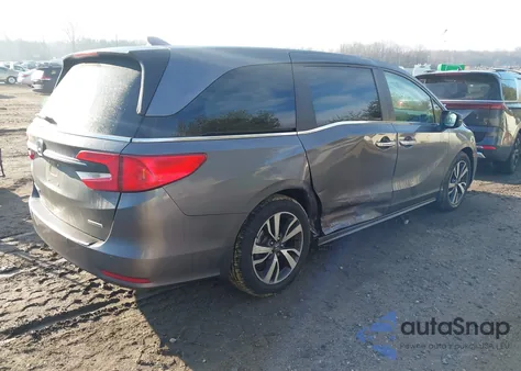 2022 Honda Odyssey Touring z USA, uszkodzony, nr VIN 5FNRL6H86NB067383